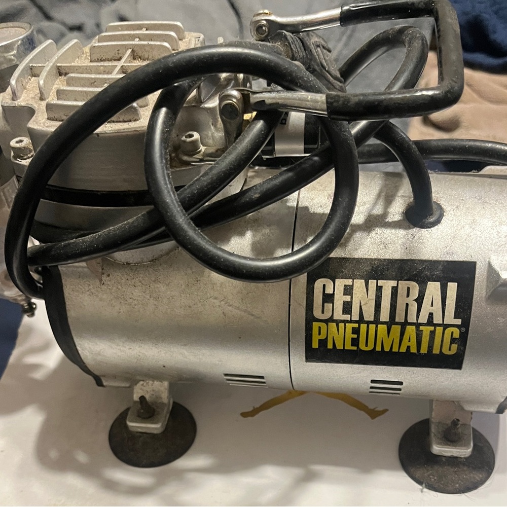 Central Pneumatic Air Compressor